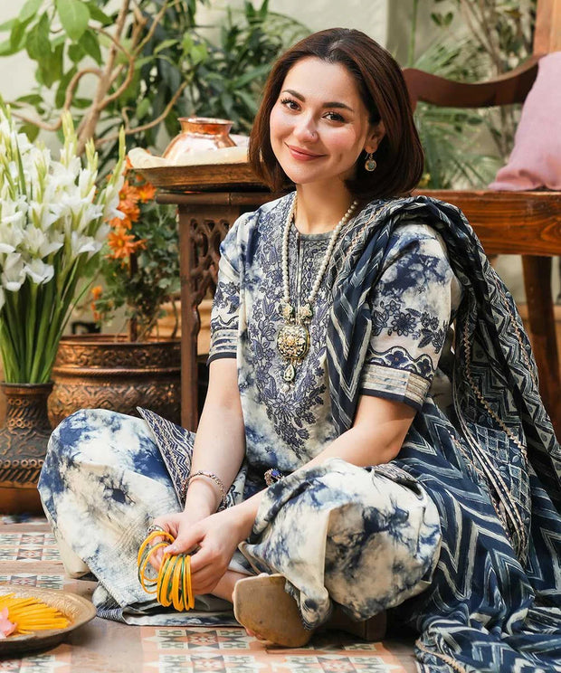 3PC-Printed & EMBROIDERY Lawn Shirt With Voile Printed Dupatta-1542