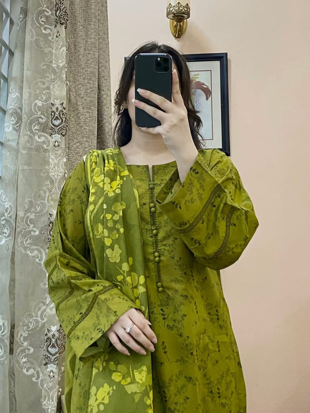 3PC-PRINTED & EMBROIDERY LAWN SHIRT WITH VOILE PRINTED DUPATTA
 KD002