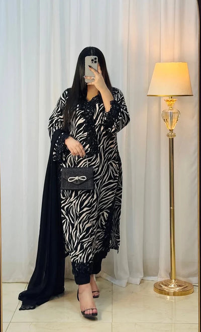 3PC-PRINTED & EMBROIDERY LAWN SHIRT WITH VOILE PRINTED DUPATTA
 KD0050